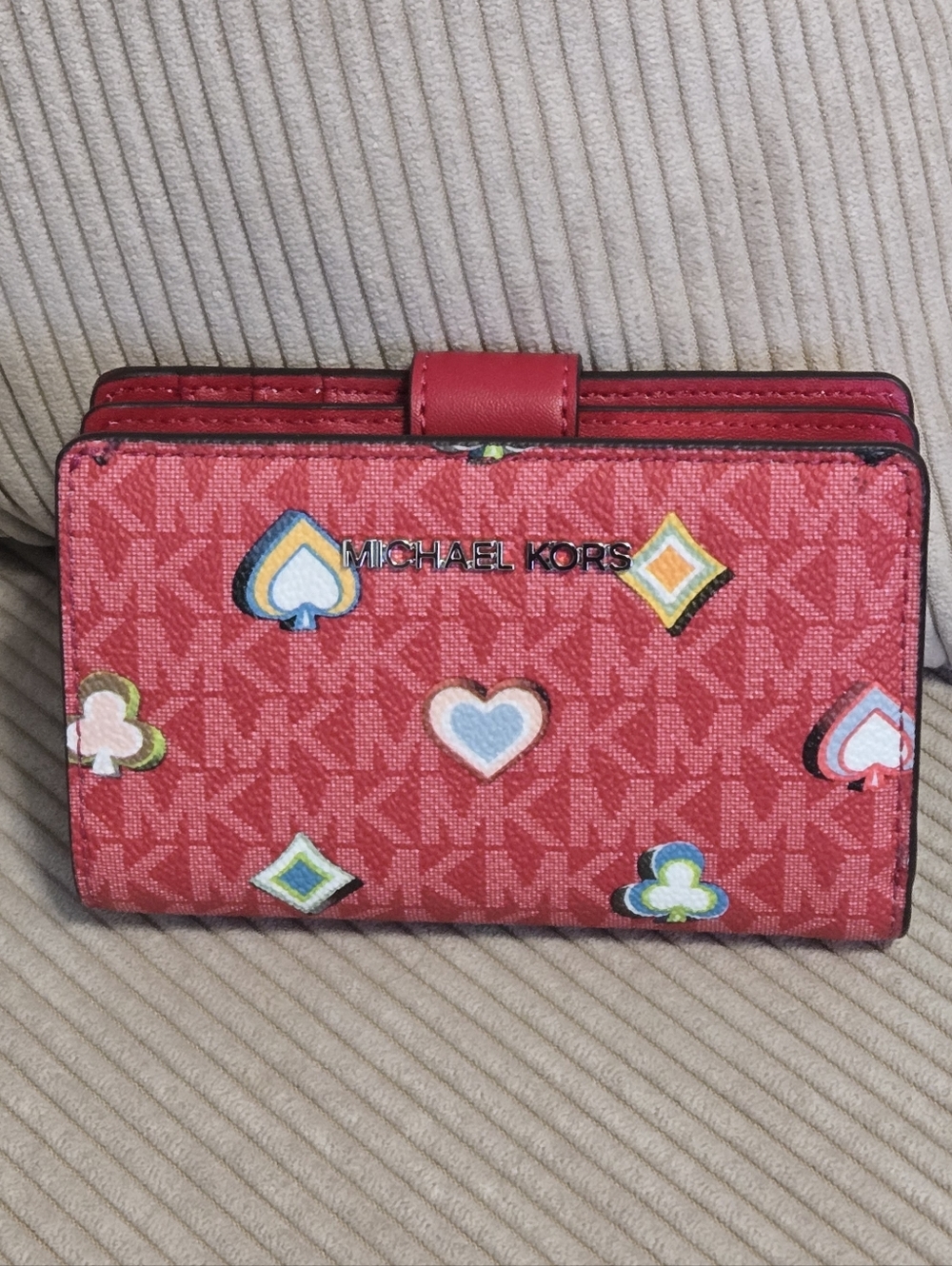 Michael Kors Jet Set Medium Printed Signature Logo Wallet